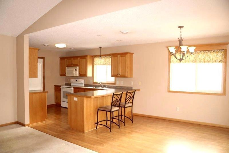 1164 Willow Run Ct, Waite Park, MN 56387