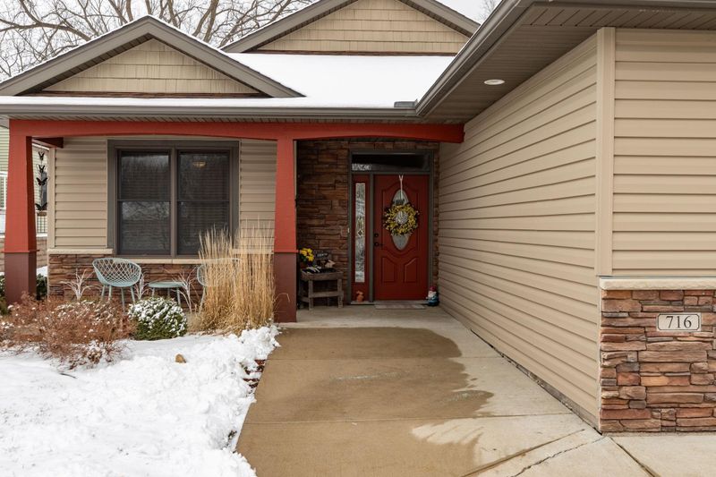 716 West St, Mantorville, MN 55955