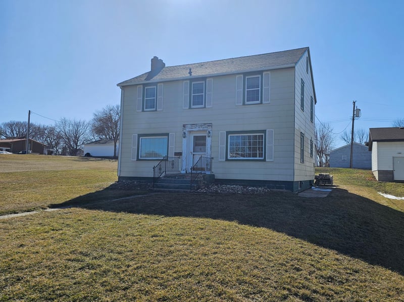 314 N 3rd St, Milan, MN 56262