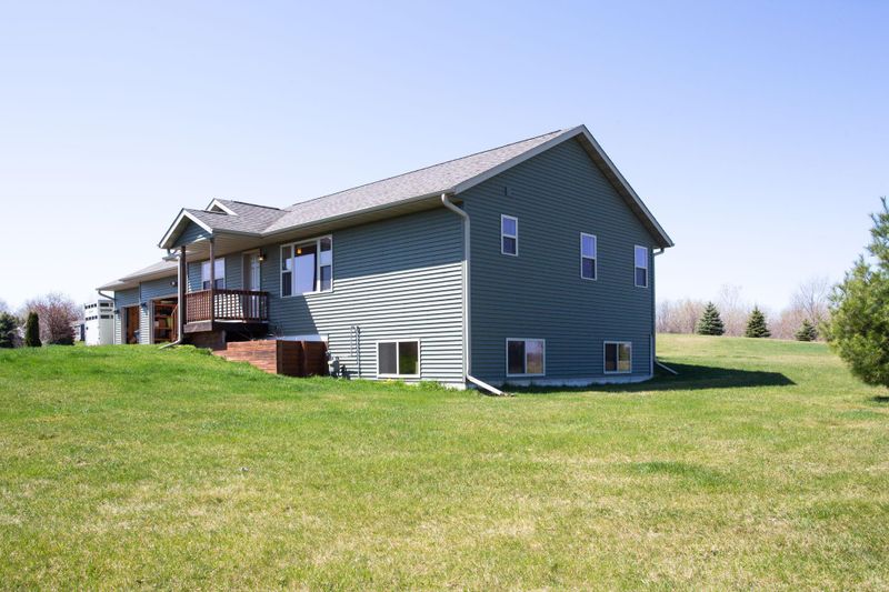 4931 Star Ridge Rd, Eau Claire, WI 54703