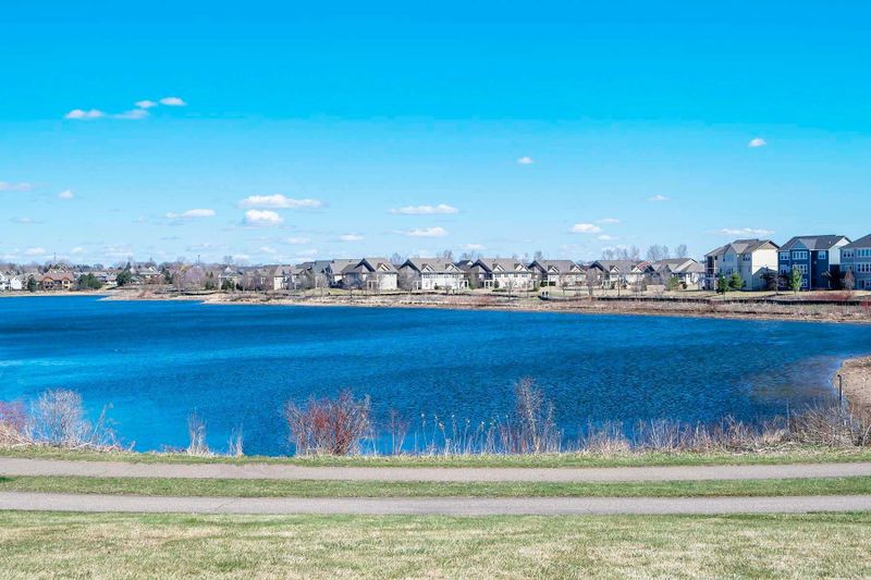 15948 Cobblestone Lake Pw S, Apple Valley, MN 55124