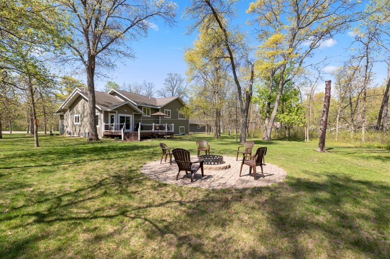 957 Prairiewood Dr SW, Pillager, MN 56473