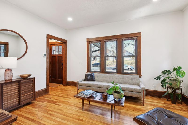 4640 Park Ave, Minneapolis, MN 55407