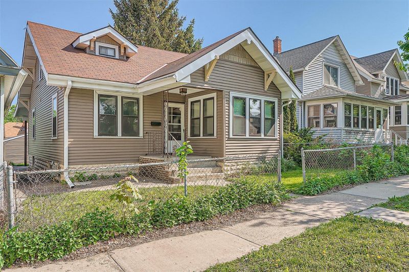 1011 3rd St E, Saint Paul, MN 55106