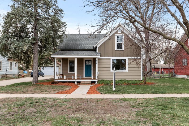 704 4th St, Farmington, MN 55024
