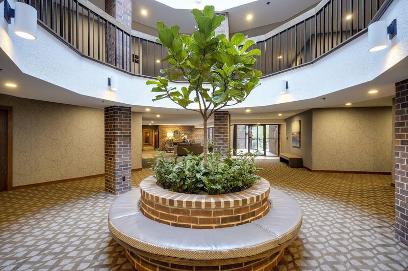 5601 Dewey Hill Rd #205, Edina, MN 55439