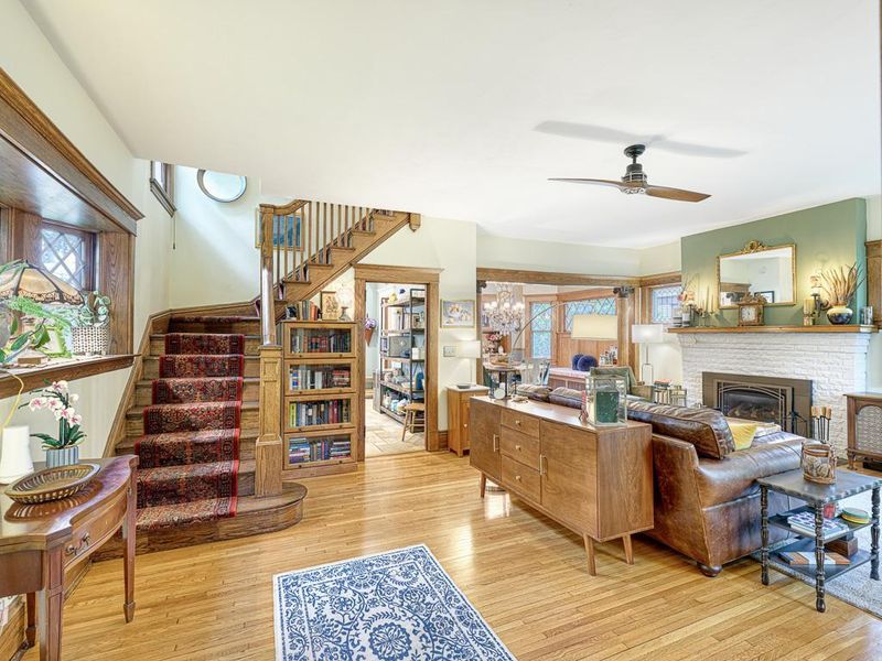 1699 Lincoln Ave, Saint Paul, MN 55105