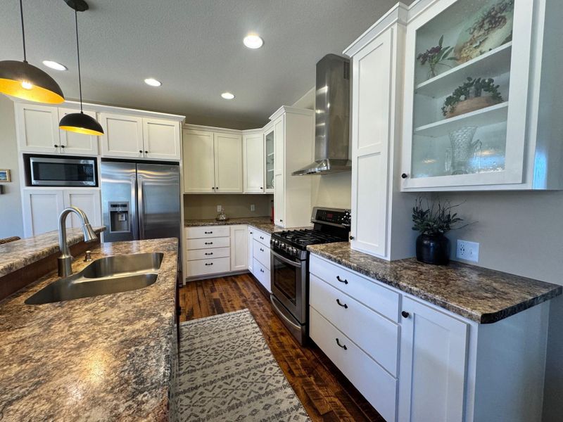 974 Gull Meadows Ln, Brainerd, MN 56401