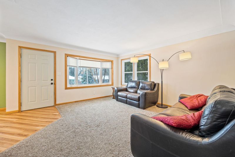 2063 Commerce Blvd, Mound, MN 55364