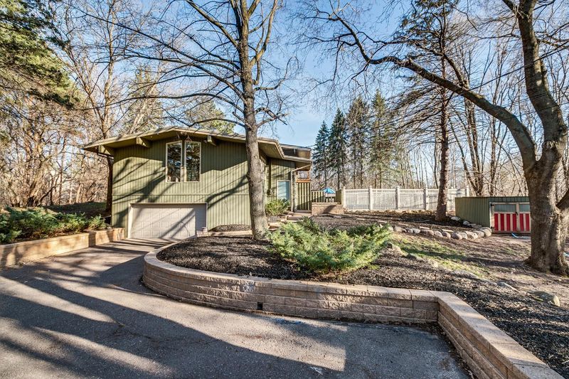 4 Blue Goose Rd, North Oaks, MN 55127