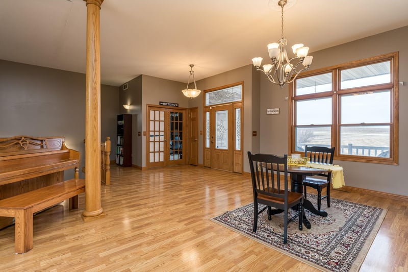 39859 460th St, Saint Peter, MN 56082