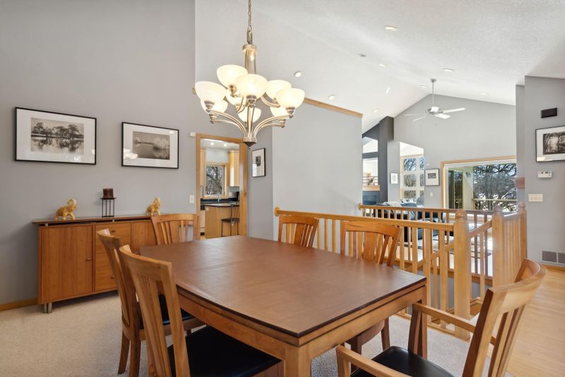 7894 Bailey Dr, Eden Prairie, MN 55347