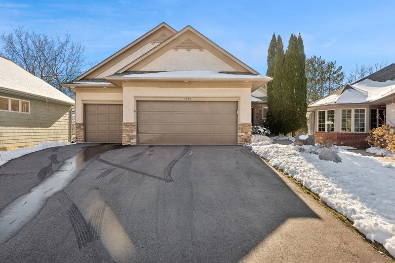 7894 Bailey Dr, Eden Prairie, MN 55347