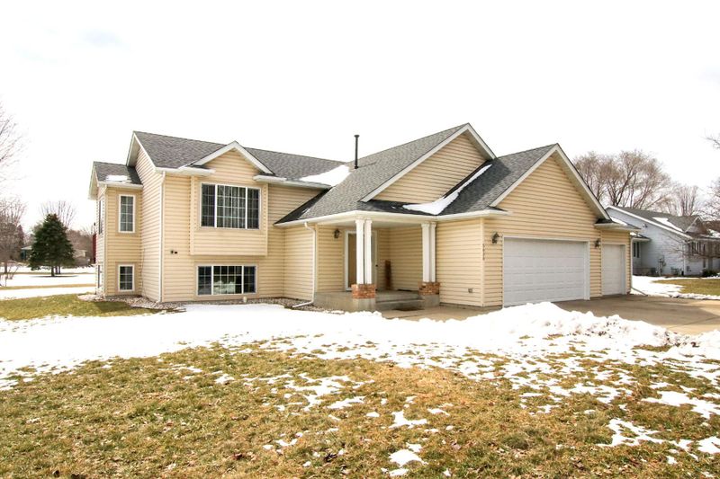 5606 Spruce St, Saint Cloud, MN 56303