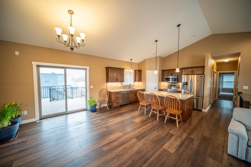 865 Towne Dr NE, Byron, MN 55920