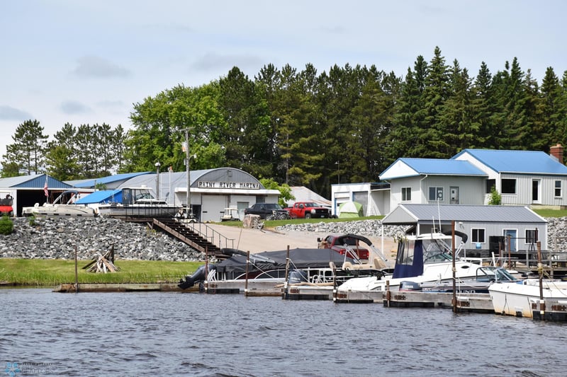2759 Marina Dr NW, Baudette, MN 56623