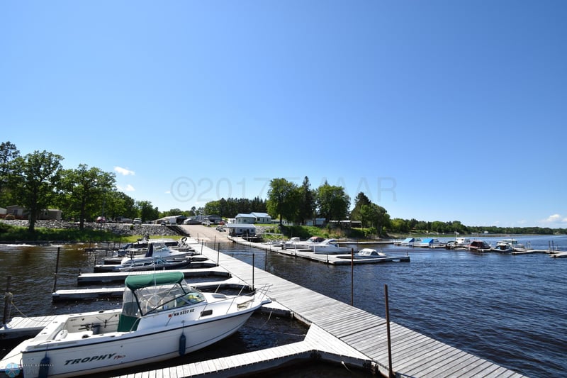 2759 Marina Dr NW, Baudette, MN 56623