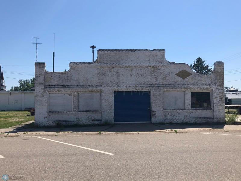 101 Thorpe St, Gary, MN 56545