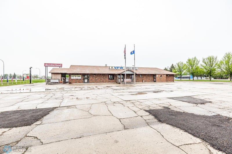 1505 Center Ave W, Dilworth, MN 56529
