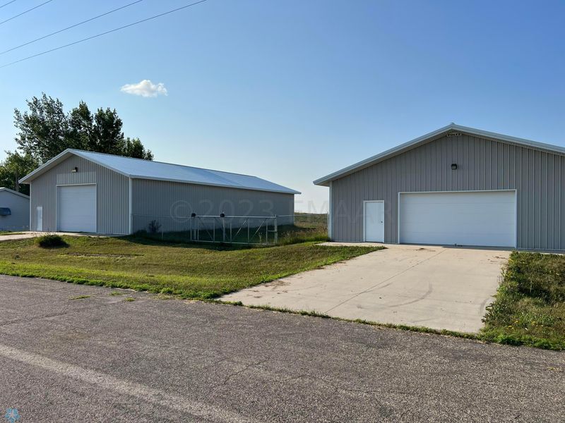 21568 Us Hwy 10, Hawley, MN 56549