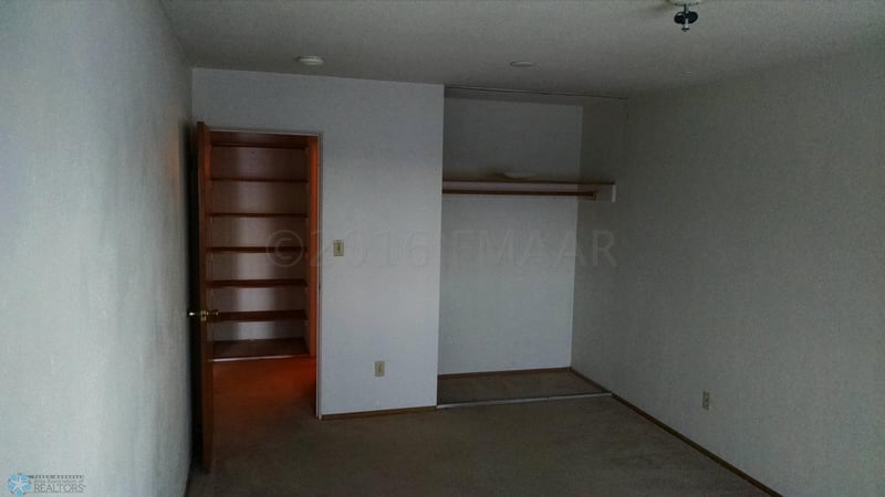 1411 20th St S, Moorhead, MN 56560