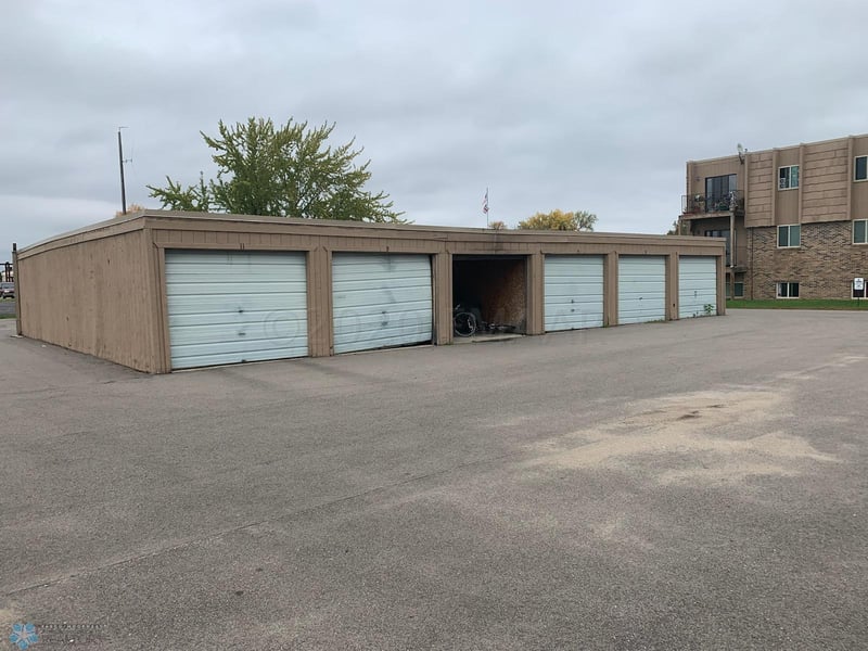 825 4th St NE, Staples, MN 56479