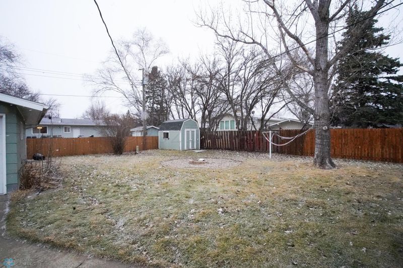 1411 22nd Ave S, Moorhead, MN 56560