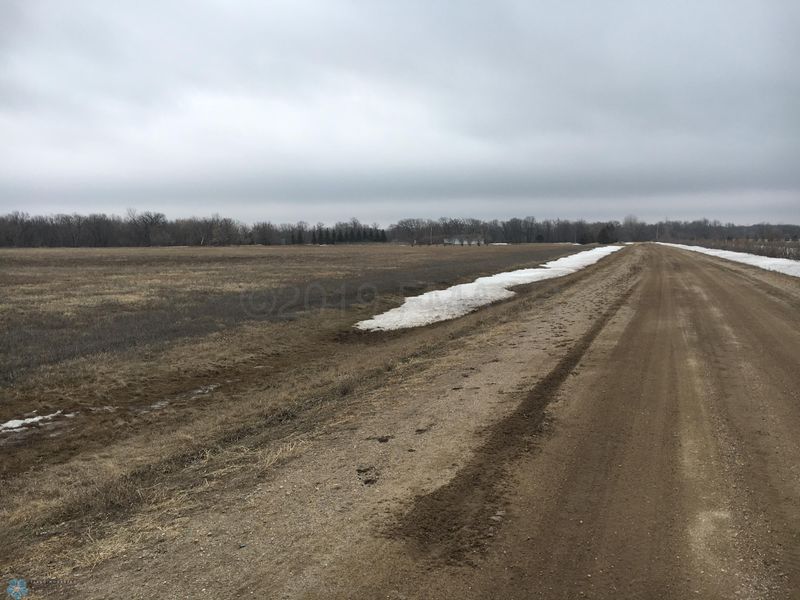 000 28 Ave S, Hawley, MN 56549