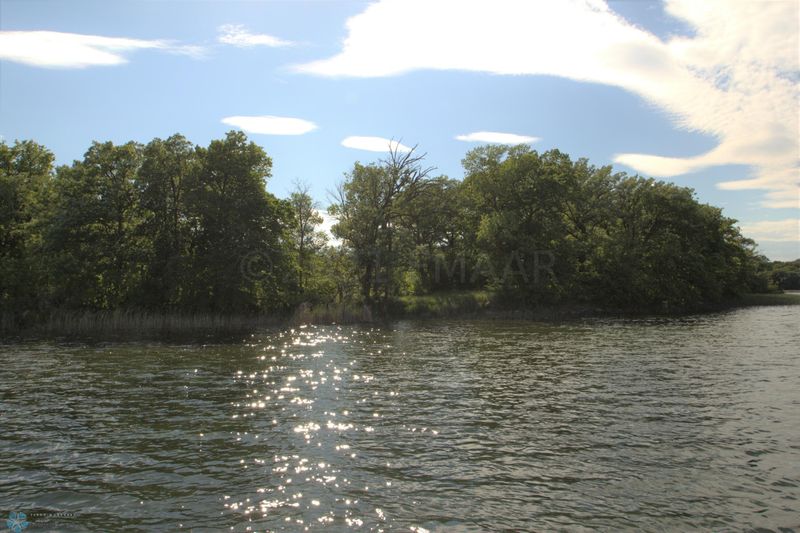 XXXXX E Lake Lizzie Rd, Pelican Rapids, MN 56572