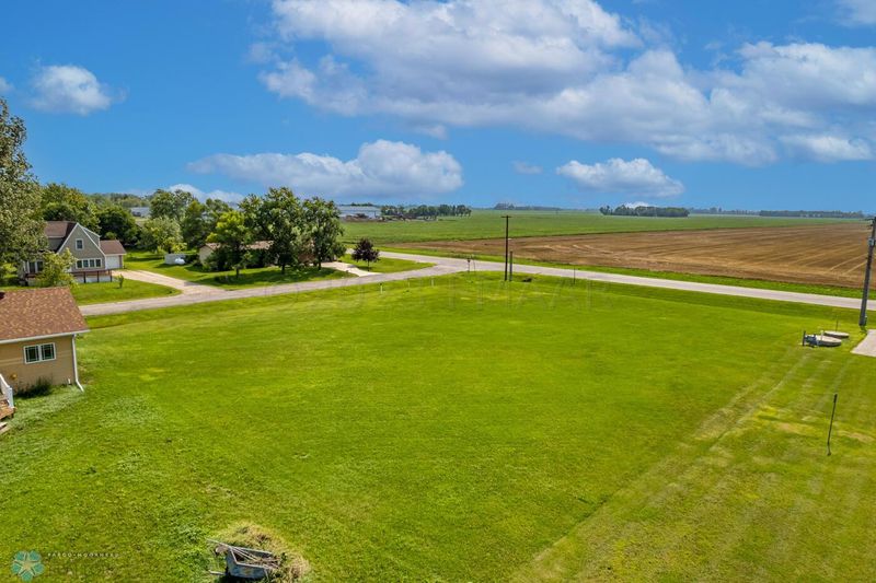 100 4 Ave W, Sabin, MN 56580