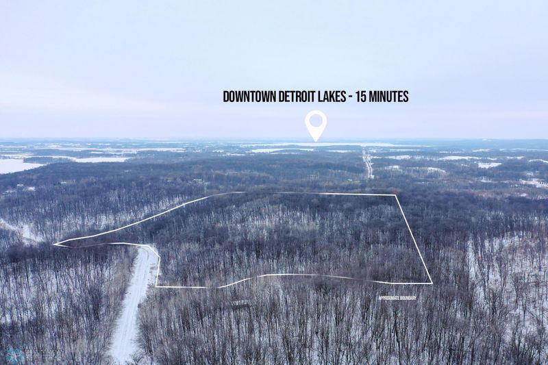 27722 Elm Ln, Detroit Lakes, MN 56501