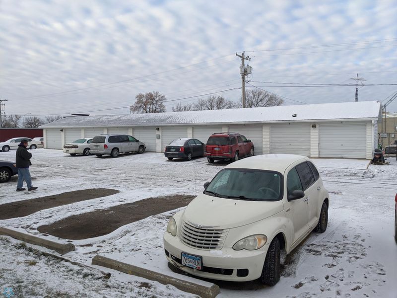 2409 4th Ave N, Moorhead, MN 56560