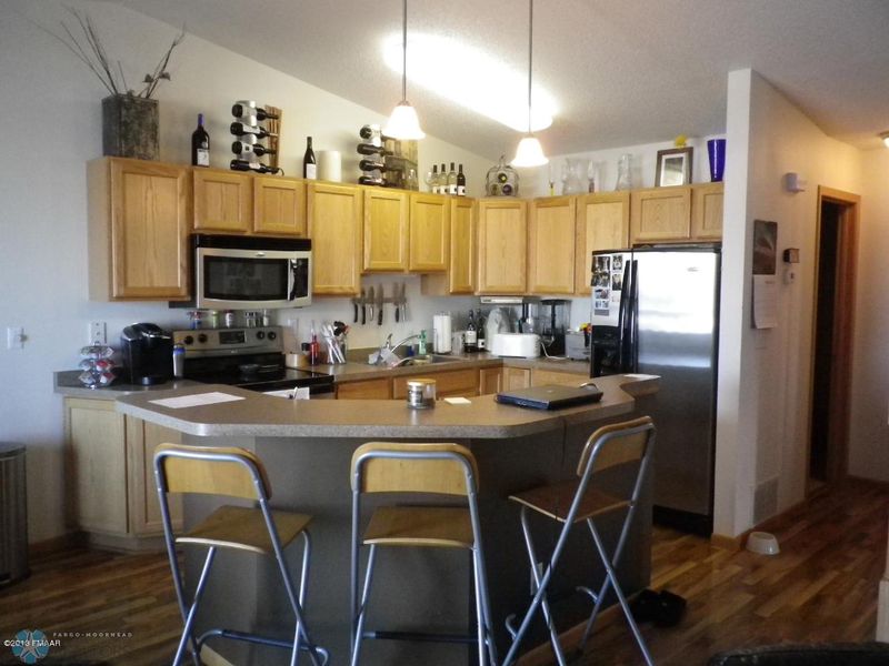 1919 41 Ave S, Moorhead, MN 56560