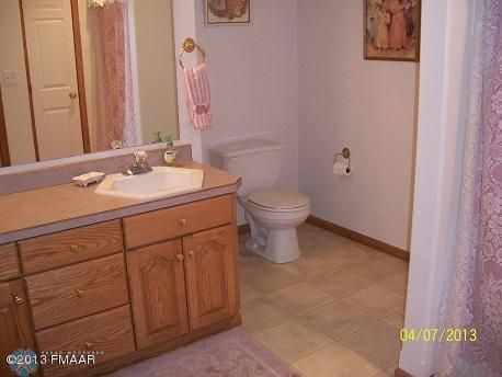 2908 Eagle Dr, Moorhead, MN 56560