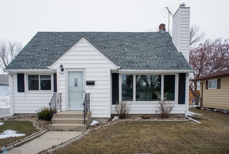 1403 16th St N, Moorhead, MN 56560