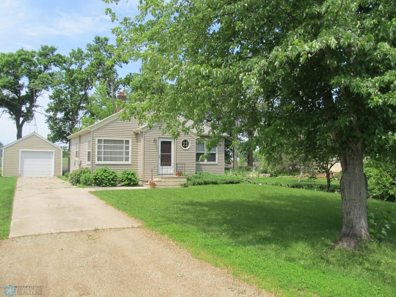205 2 St, Wolverton, MN 56594