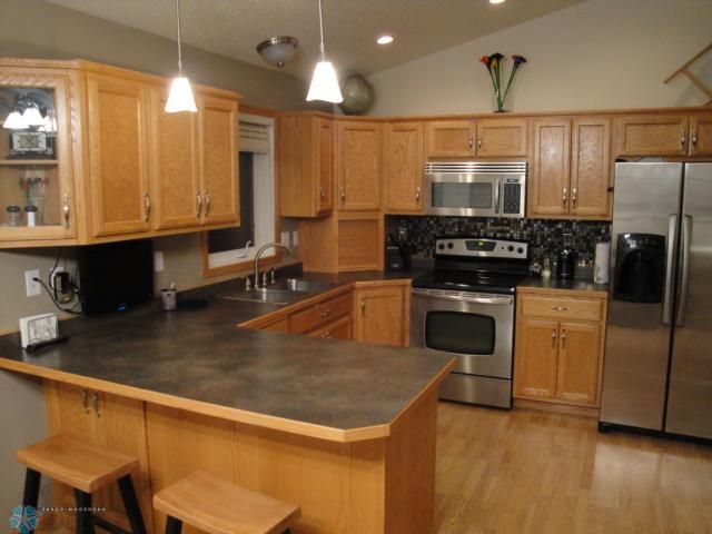 1003 10th Ave SE, Barnesville, MN 56514