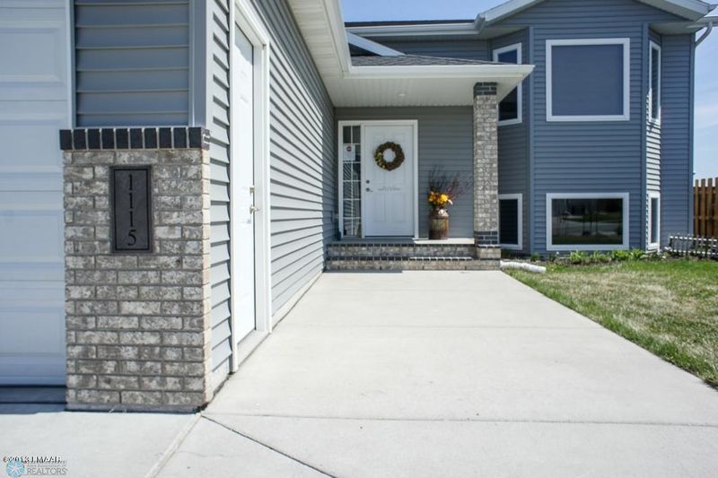 1115 4th Ave NW, Dilworth, MN 56529