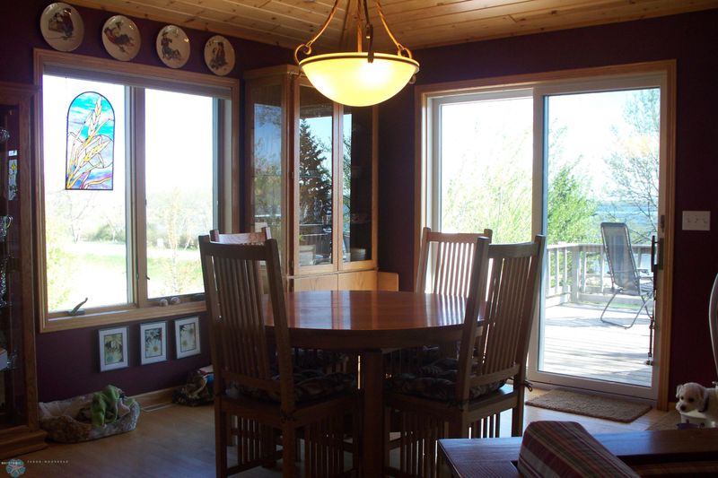 25038 Tri Lakes Dr, Pelican Rapids, MN 56572