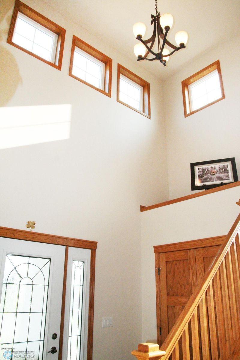 426 Allyson Cir, Moorhead, MN 56560