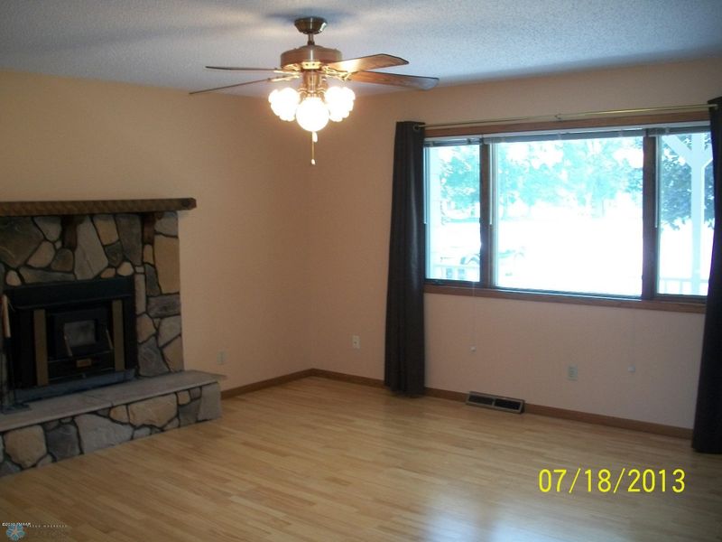 812 63rd Ave N, Moorhead, MN 56560