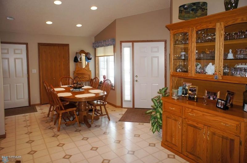 3404 7 St S, Moorhead, MN 56560