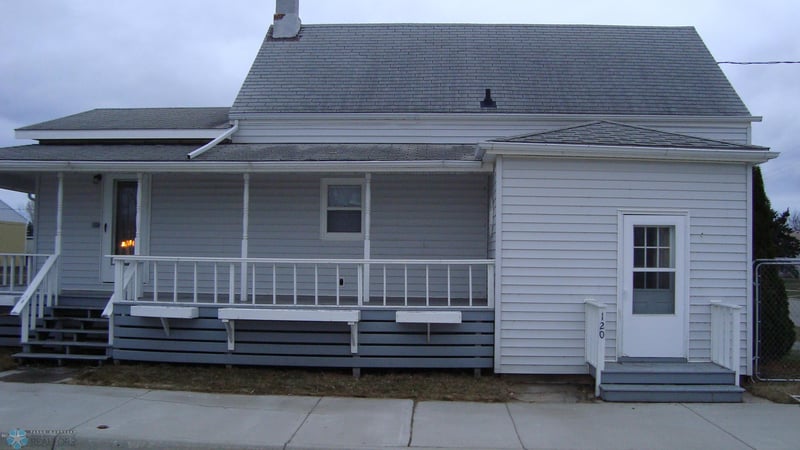 120 Mckinley Ave E, Shelly, MN 56581