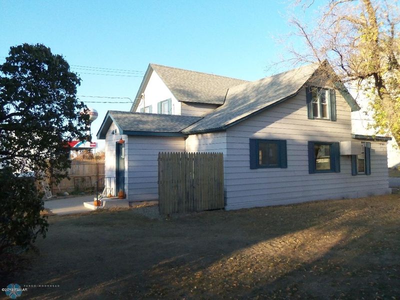 204 1st St SW, Twin Valley, MN 56584