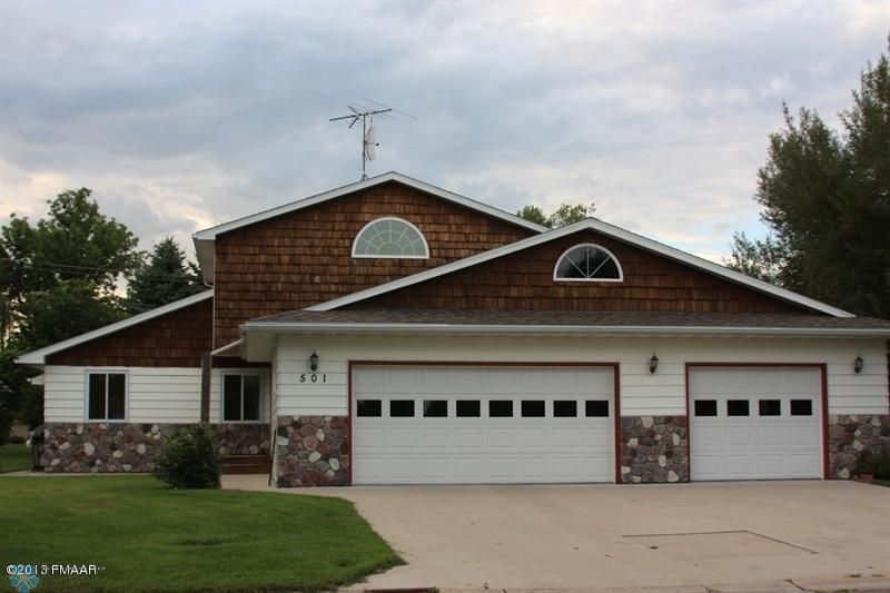 501 10th Ave SE, Barnesville, MN 56514
