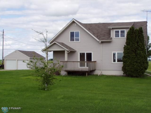6682 90th St S, Sabin, MN 56580