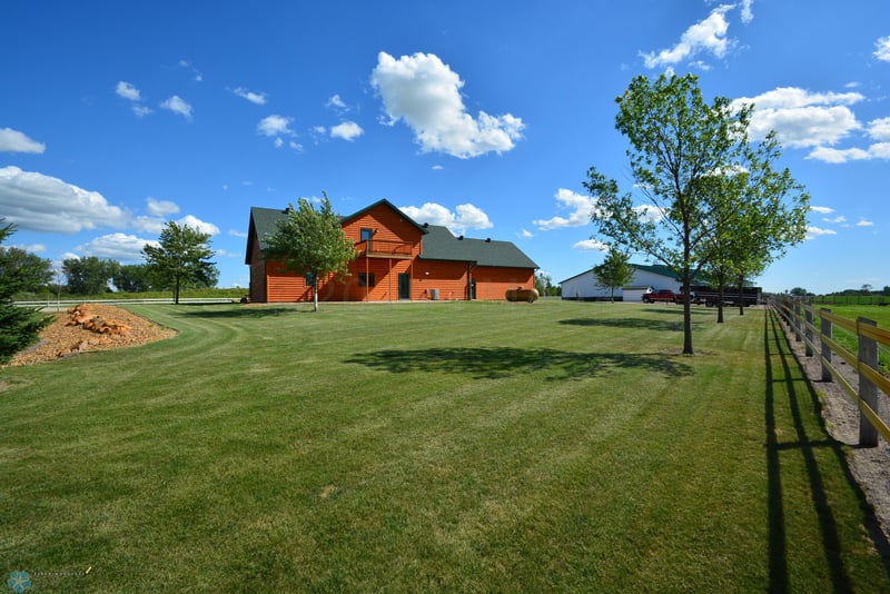 17395 Hwy 9 S, Barnesville, MN 56514