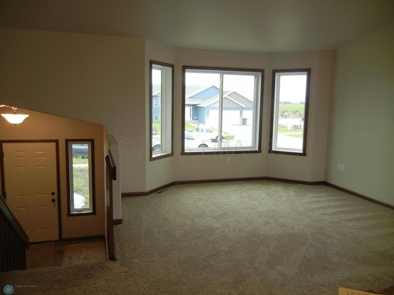 4411 17th St S, Moorhead, MN 56560