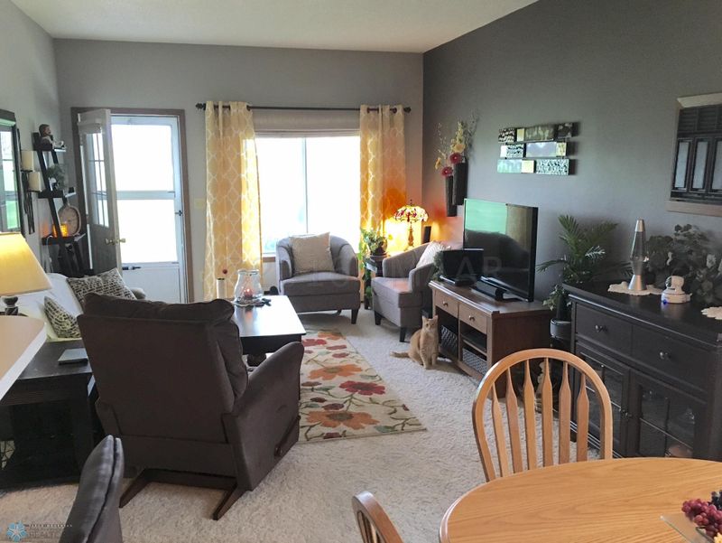 2823 32 St S, Moorhead, MN 56560
