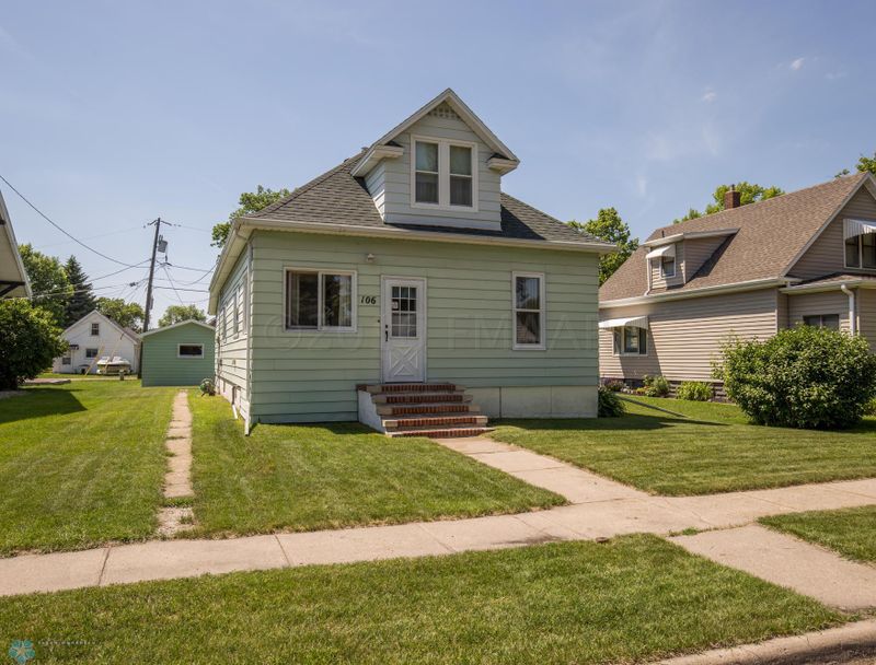 106 2 St NE, Dilworth, MN 56529